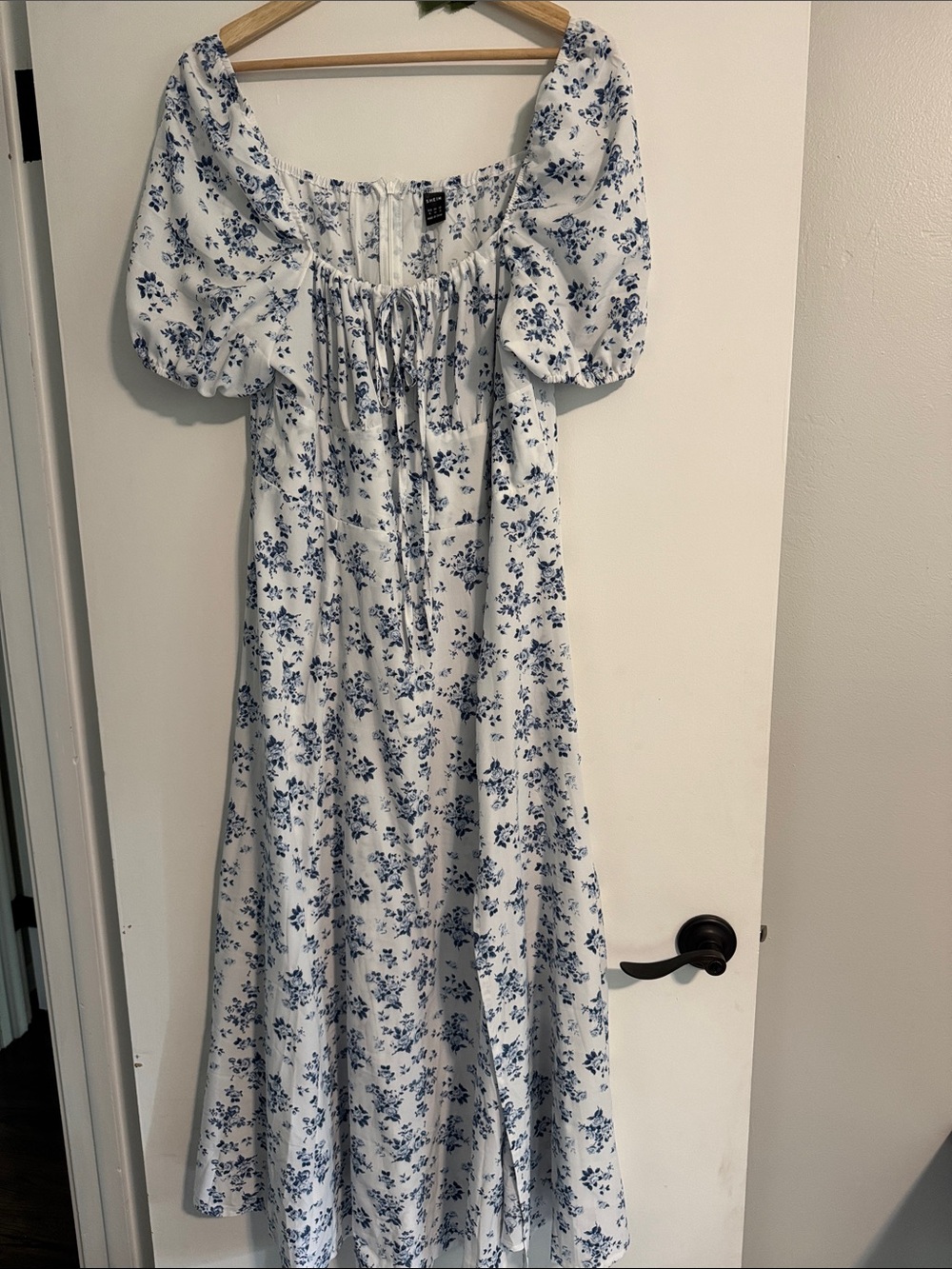 SHEIN White Dress with Blue Floral Print and Puff Sleeves